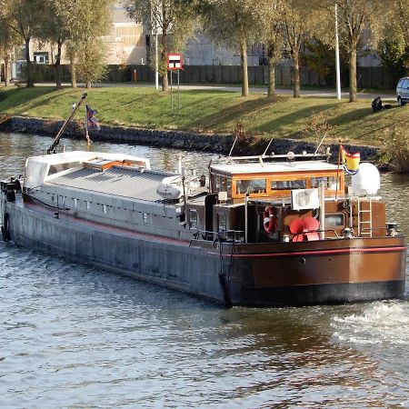 Blackpearl Boat&Breakfast テルヌーゼン エクステリア 写真