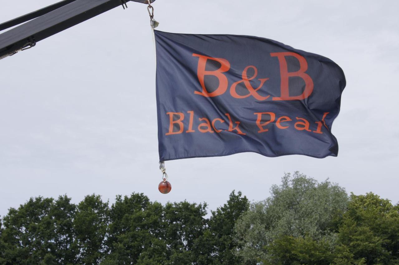 Blackpearl Boat&Breakfast テルヌーゼン エクステリア 写真